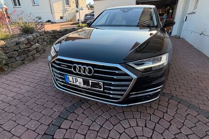 Audi A8 153.000 km 39.500 &euro; Horn-Bad Meinberg 32805