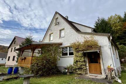 Haus Schleusingen - 6 Zimmer, 136 m&sup2;, 75.000&euro; | Angebot:24591252