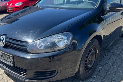 VW Golf 245.000 km 1.990 &euro; Aschersleben 06449