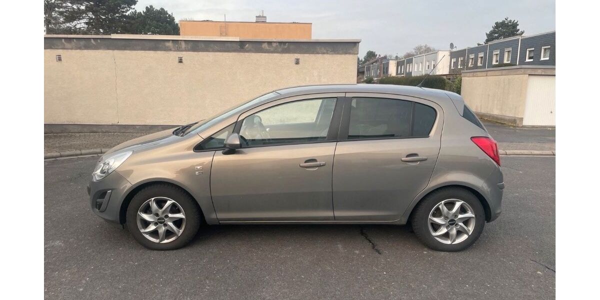 Opel Corsa 102.000 km 1.100 &euro; Neumünster 24539