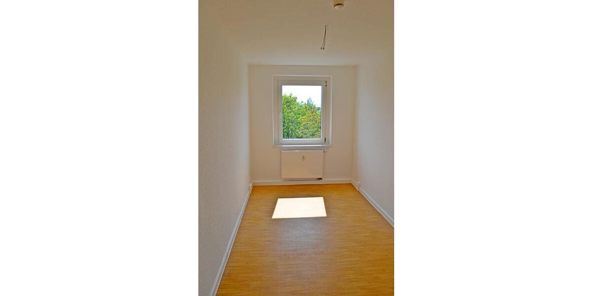 Etagenwohnung Sangerhausen - 4 Zimmer, 72 m&sup2;, 417&euro; | Angebot:26381085