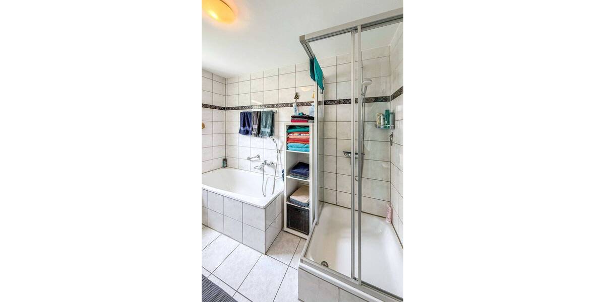 Etagenwohnung Rösrath Hoffnungsthal - 4 Zimmer, 99 m&sup2;, 325.000&euro; | Angebot:26799099