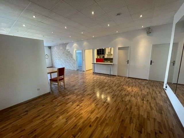 Wohnung zum Kaufen in Bad Schwartau 380.000 € 189 m²