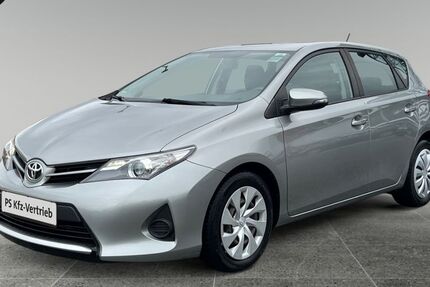 Toyota Auris 170.000 km 6.480 € Nürnberg 90480