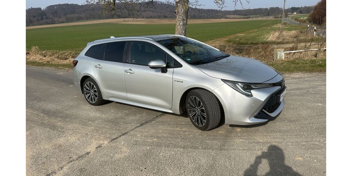 Toyota Corolla 73.400 km 22.649 &euro; Salzhemmendorf 31020