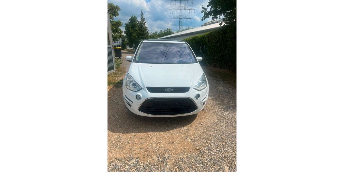 Ford S-Max 180.000 km 2.200 &euro; Bad krozingen 79189