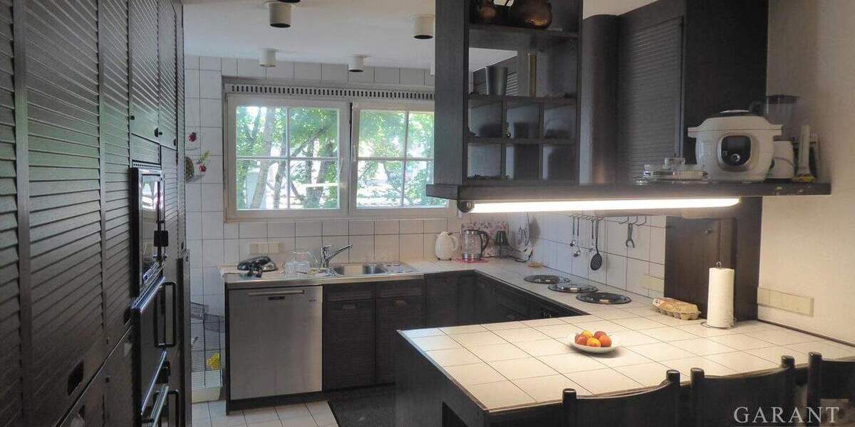 Wunderschön und einmalig: Historisches Wohn- und Geschäftshaus in der Öhringer Innenstadt 1 zimmer