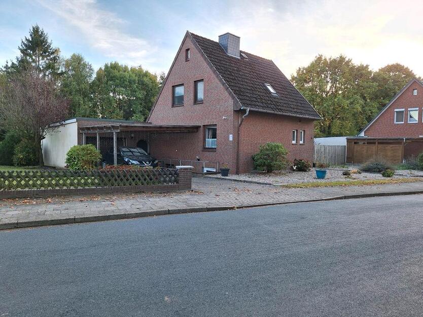 Einfamilienhaus zu verkaufen Tel.: 015209747970 zimmer