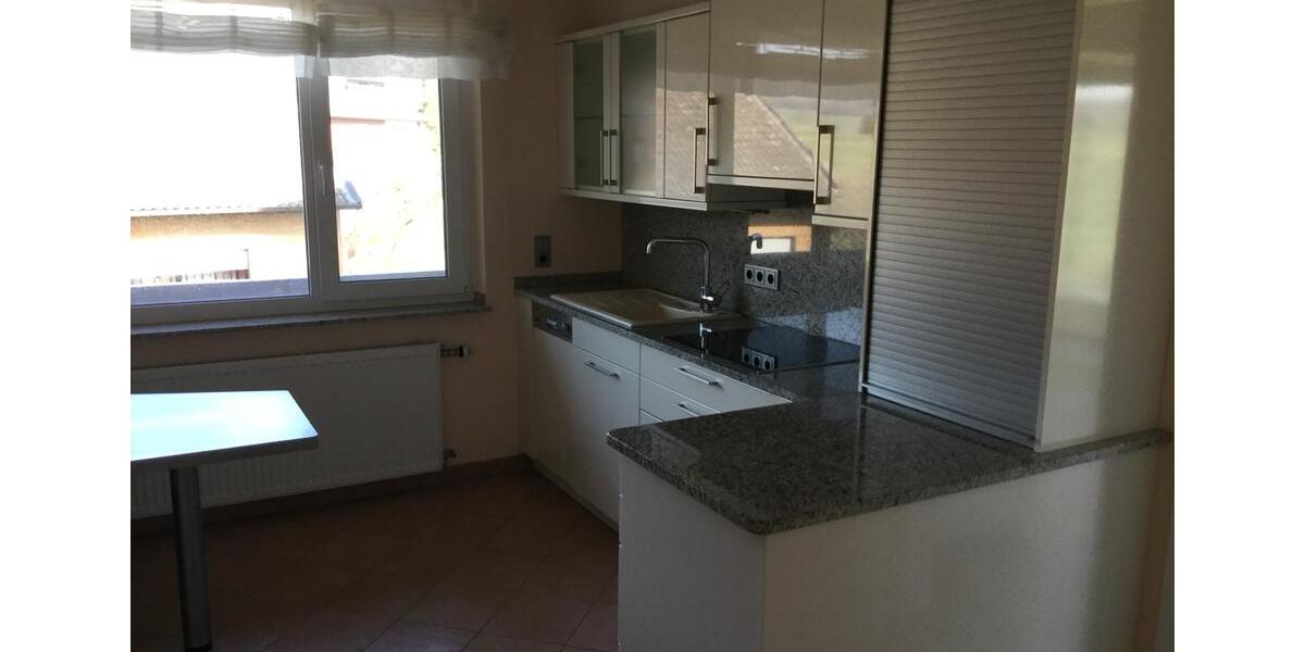 Einfamilienhaus Höxter - 7 Zimmer, 210 m&sup2;, 330.000&euro; | Angebot:26819092