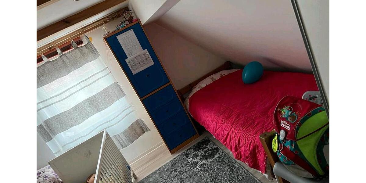 Etagenwohnung Zirndorf - 6 Zimmer, 145 m&sup2;, 270.000&euro; | Angebot:27077343