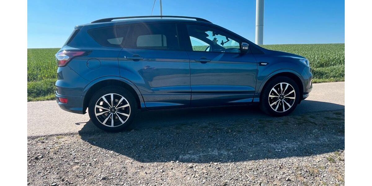 Ford Kuga 65.500 km 13.700 &euro; Queidersbach 66851