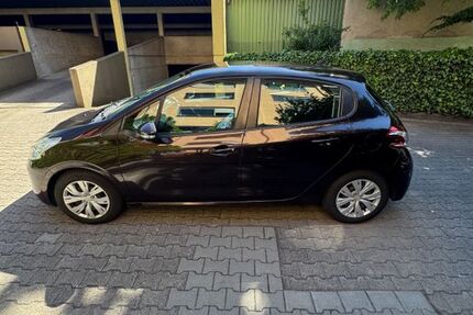 Peugeot 208 100.000 km 3.800 &euro; Mannheim 68305