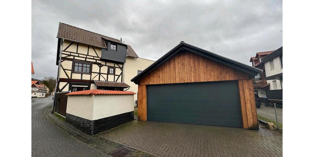 Einfamilienhaus Herleshausen - 4 Zimmer, 150 m&sup2;, 1.300&euro; | Angebot:26124290