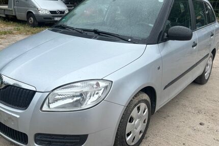 Skoda Fabia 200.000 km 1.750 &euro; Mittenwalde 15749