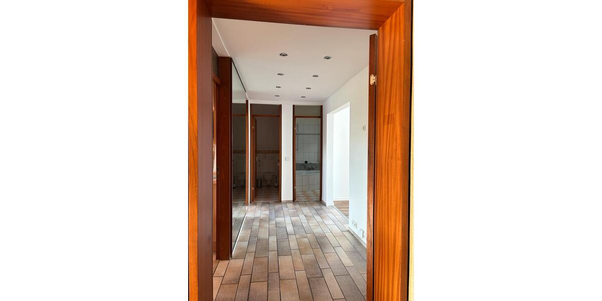 Einfamilienhaus Korntal-Münchingen Münchingen - 2.5 Zimmer, 89 m&sup2;, 1.350&euro; | Angebot:25226775