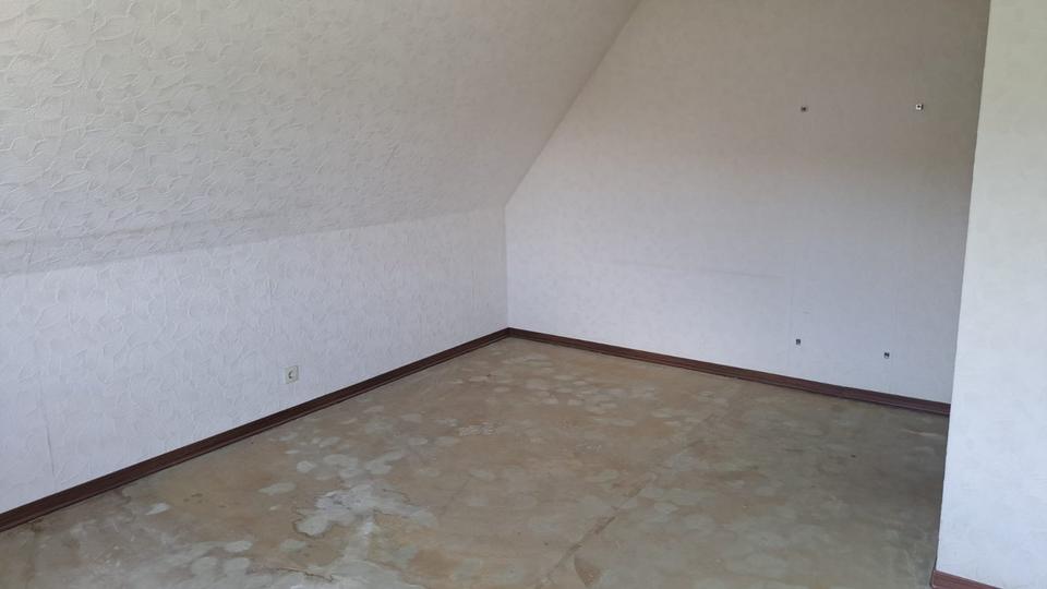 Einfamilienhaus Brunsbüttel - 5 Zimmer, 125 m&sup2;, 170.000&euro; | Angebot:27081729
