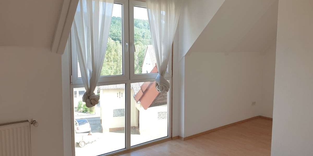 Attraktives, vermietetes Reihenendhaus mit Garage und kleinem Grundstück – rentable Kapitalanlage - Reihenendhaus Queidersbach | Angebot:27130988