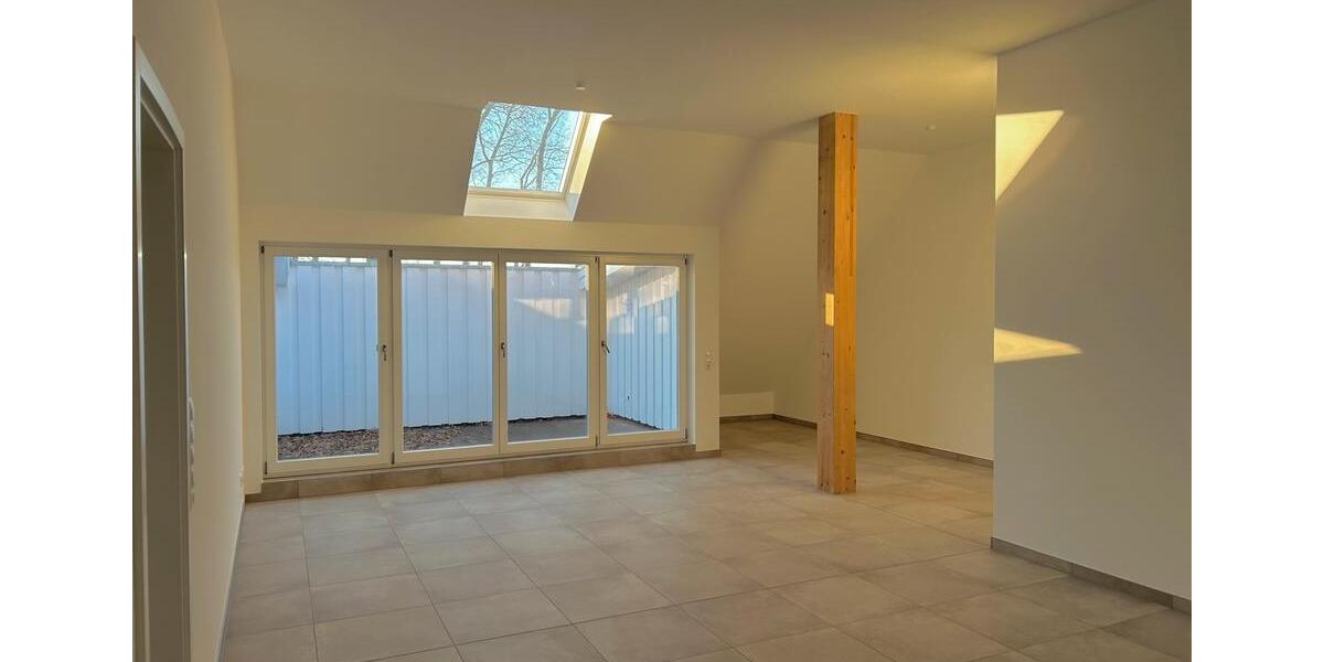 Dachgeschoßwohnung Bad Zwischenahn - 5 Zimmer, 125 m&sup2;, 1.500&euro; | Angebot:24565461