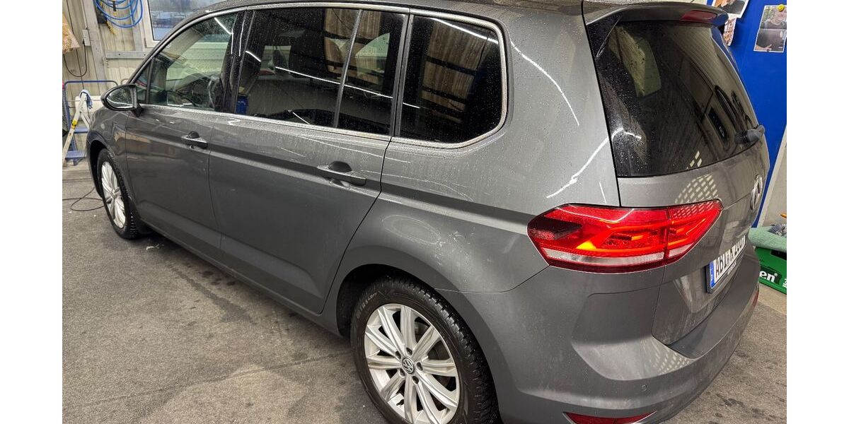 VW Touran 187.500 km 11.650 &euro; Osternienburg 06386