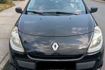 Renault Clio 118.500 km 2.900 &euro; Dresden 01189