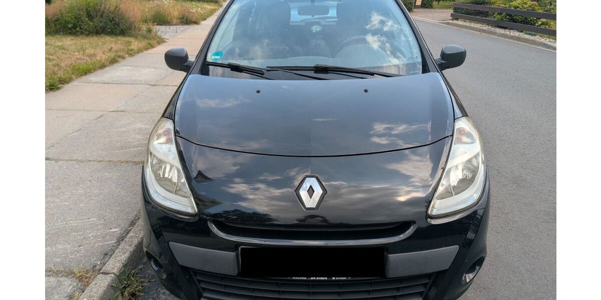 Renault Clio 118.500 km 2.900 &euro; Dresden 01189
