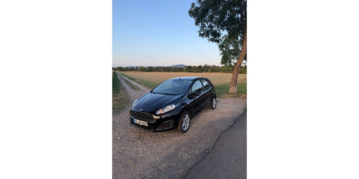 Ford Fiesta 140.405 km 5.500 &euro; Kuppenheim 76456