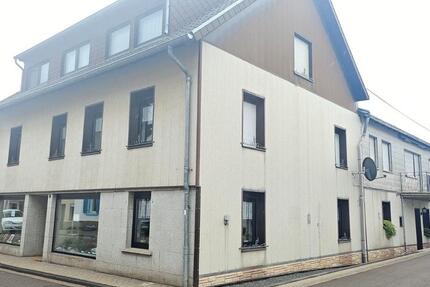 Haus Wallerfangen - 15 Zimmer, 250 m&sup2;, 275.000&euro; | Angebot:26888785