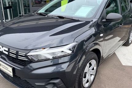 Dacia Sandero 10.450 km 13.790 &euro; Lemgo 32657