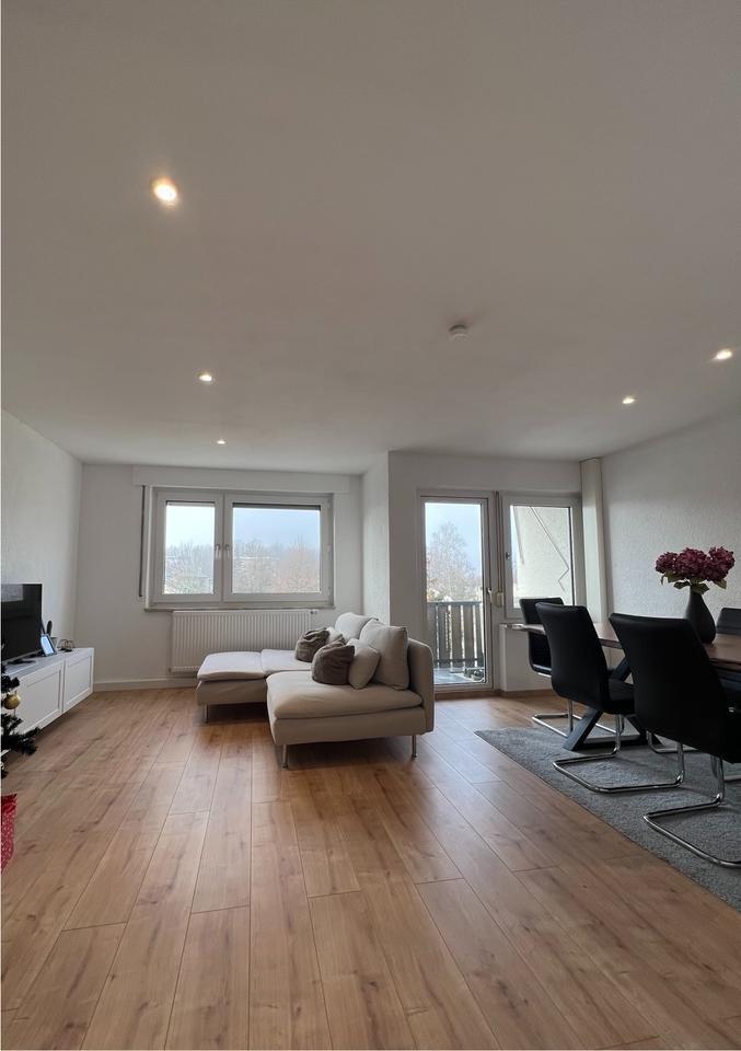 Sanierte Wohlfühloase mit Landhausküche & Balkon - 3-Zimmer-Traum