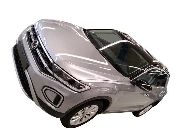 VW T-Roc 15.977 km 29.880 € Wesel 46483