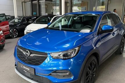 Opel Grandland (X) 129.936 km 12.990 &euro; Ibbenbüren 49477