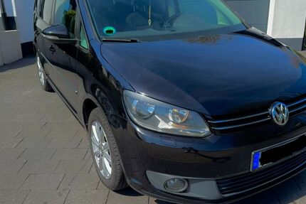 VW Touran 228.350 km 9.999 &euro; Balve 58802