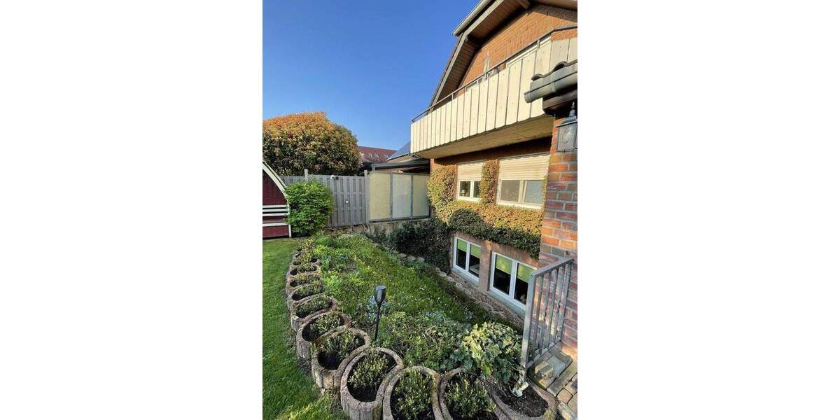 Doppelhaushälfte Alpen - 8 Zimmer, 222 m&sup2;, 599.000&euro; | Angebot:25805642