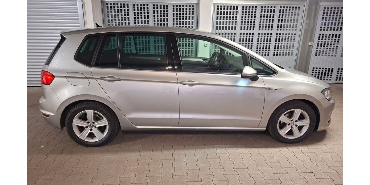 VW Golf Sportsvan 37.800 km 12.500 &euro; Bad Kissingen 97688