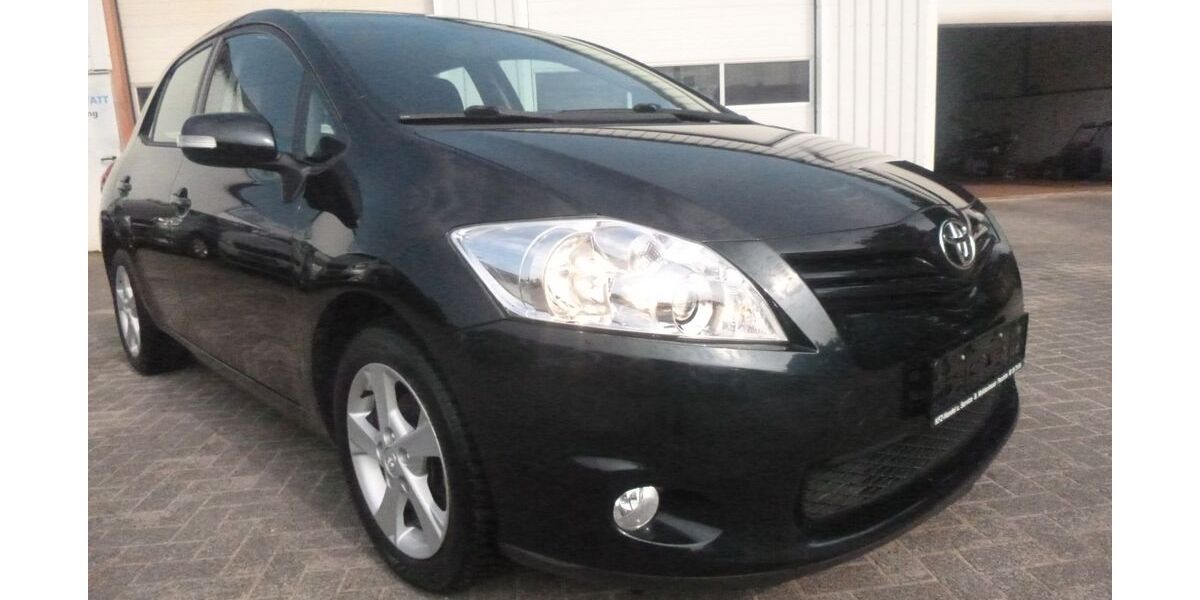 Toyota Auris 40.521 km 8.990 &euro; Parchim 19370