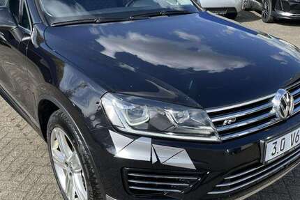 VW Touareg 112.000 km 28.499 &euro; Vrees 49757