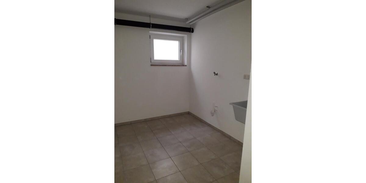 Schöne 5-Zimmer-Wohnung zu vermieten 5 zimmer