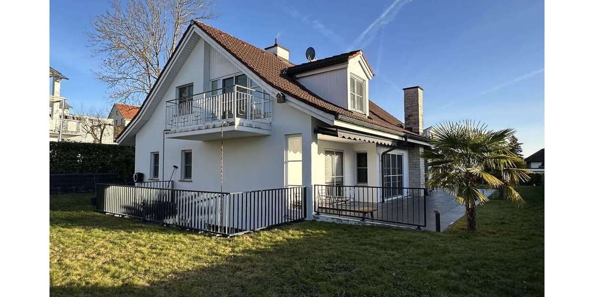 Haus zum Kaufen in Grenzach-Wyhlen 1.099.999 € 256 m² 7 zimmer
