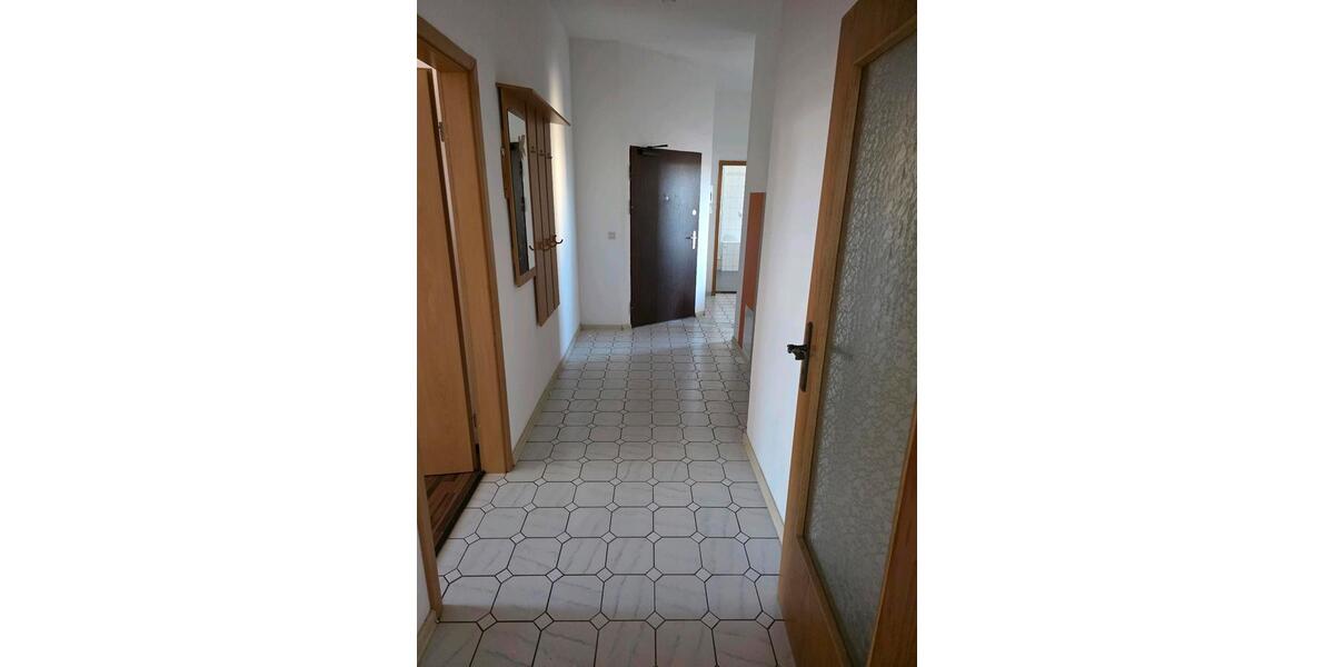 Etagenwohnung Gotha - 4 Zimmer, 105 m&sup2;, 735&euro; | Angebot:26671049