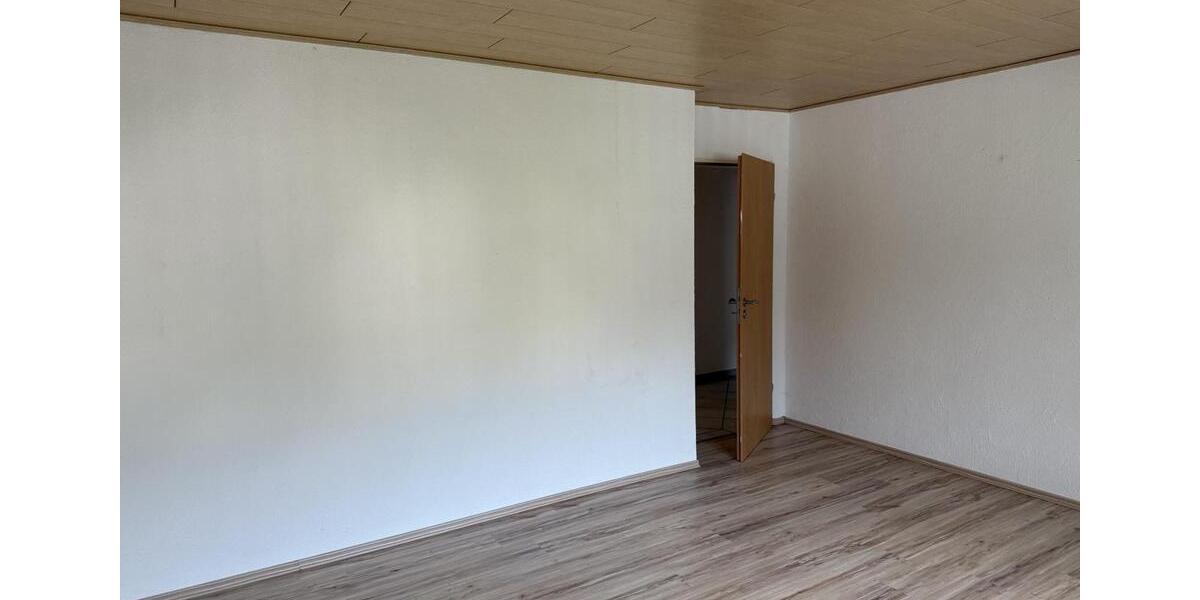 Maisonettenwohnung Wilnsdorf - 7 Zimmer, 165 m&sup2;, 200.000&euro; | Angebot:26815407