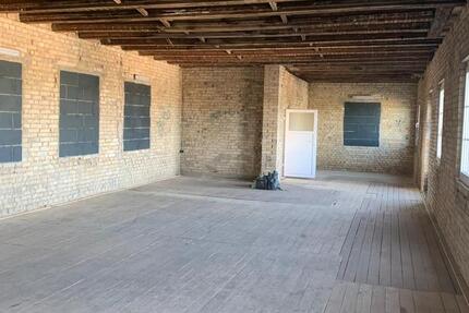 Lagerraum Atelier Proberaum Selfstorage zu vermieten ca 140qm zimmer