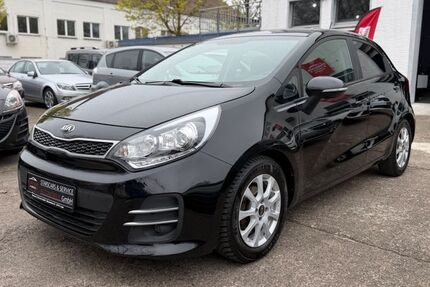 Kia Rio 99.000 km 7.450 &euro; Lage 32791
