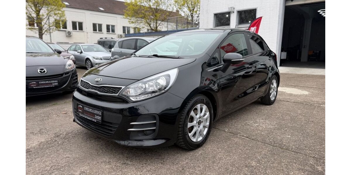 Kia Rio 99.000 km 7.450 &euro; Lage 32791