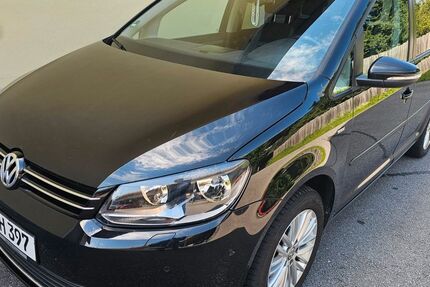VW Touran 97.877 km 12.500 € Passau 94036