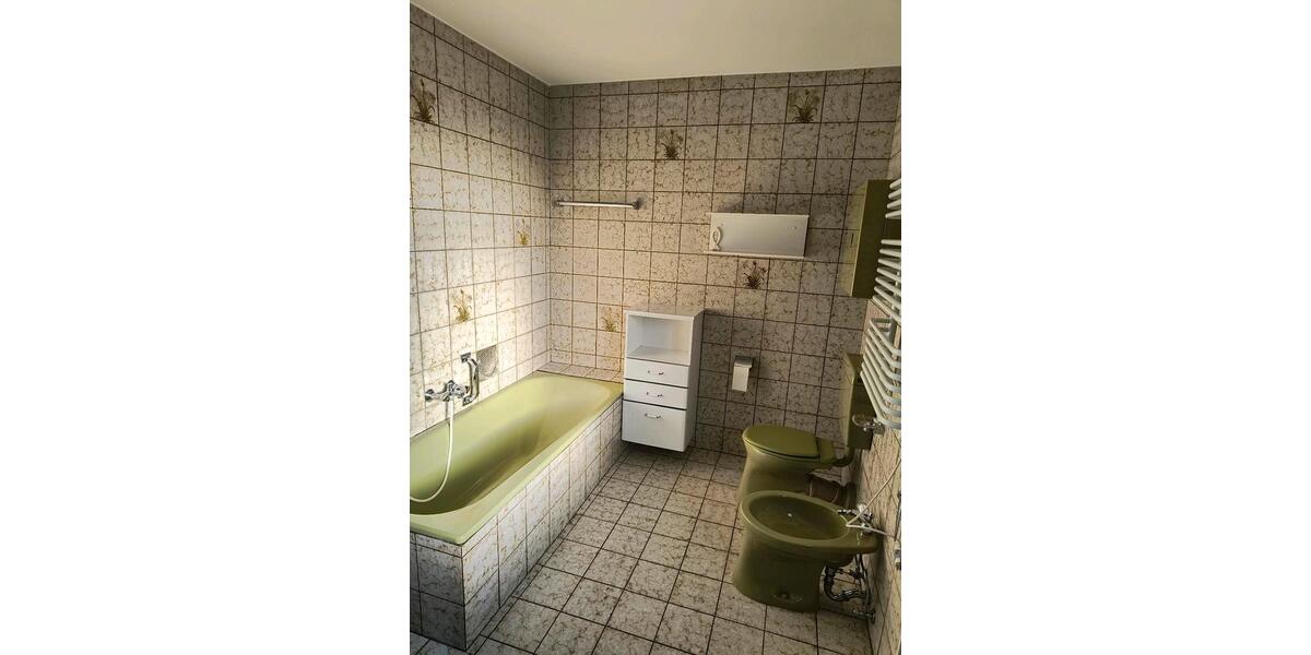 Doppelhaushälfte Straubing - 5 Zimmer, 160 m&sup2;, 1.350&euro; | Angebot:26163412