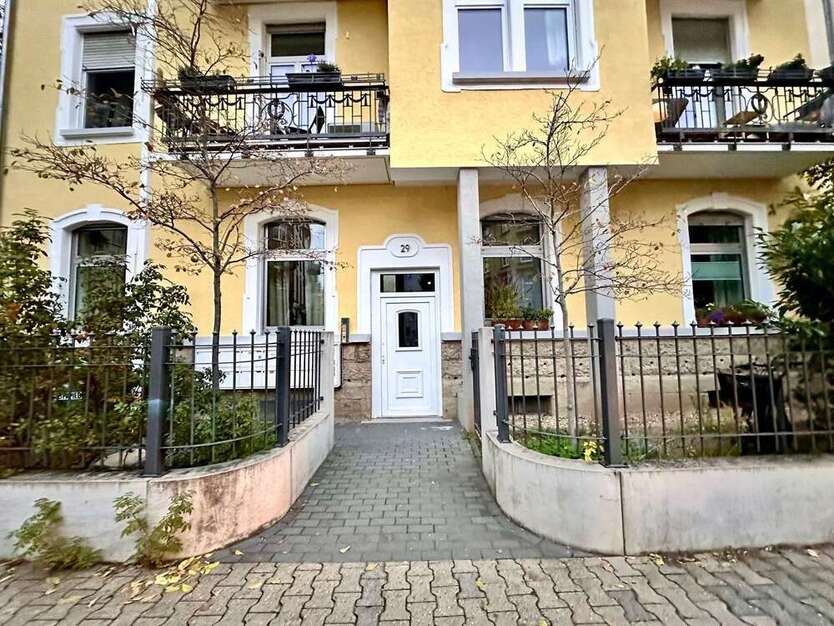 Wohnung zum Mieten in Frankfurt am Main 990 € 56 m² 2 zimmer