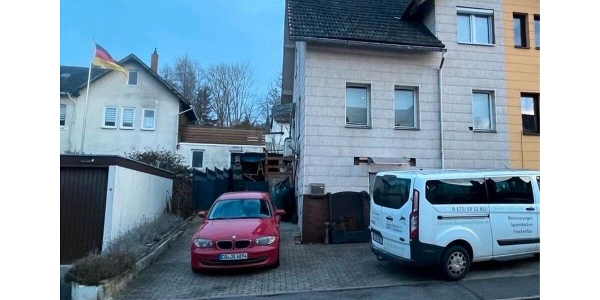Doppelhaushälfte Rödental - 6 Zimmer, 102 m&sup2;, 180.000&euro; | Angebot:26904065