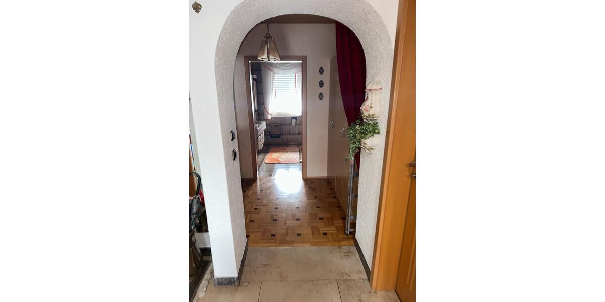 Einfamilienhaus Burkardroth - 6 Zimmer, 180 m&sup2;, 1.200&euro; | Angebot:26628083