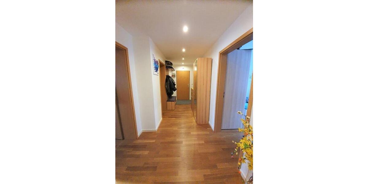 Etagenwohnung Waldkraiburg - 4 Zimmer, 95 m&sup2;, 990&euro; | Angebot:26550498