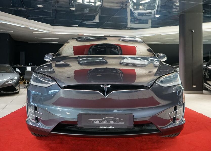 Tesla Model X 92.013 km 37.490 € Würzburg 97070